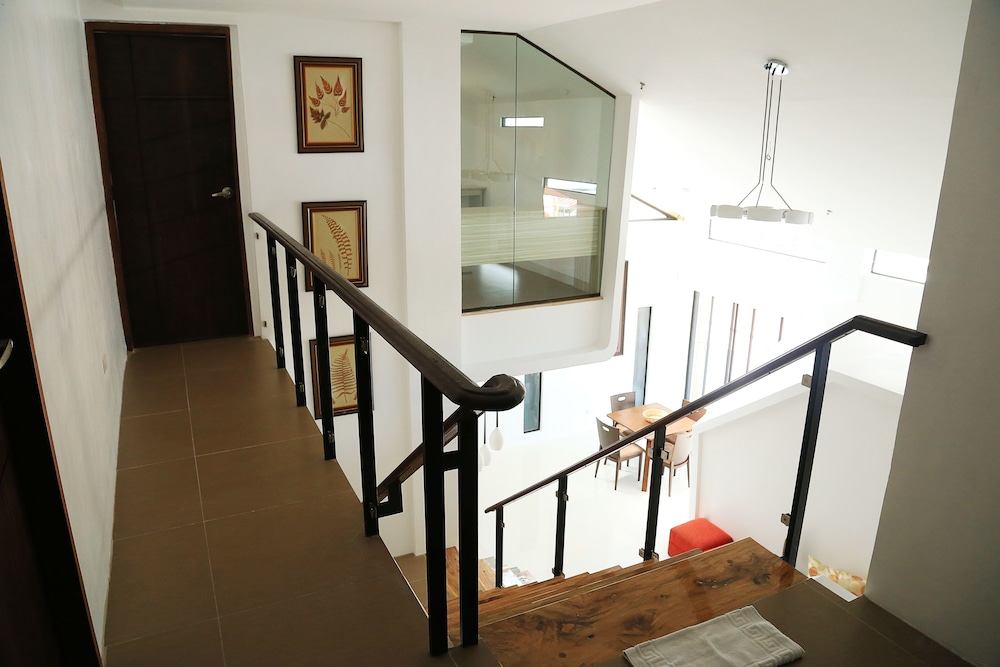 travelbee business inn