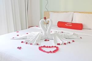 harris hotel and residence riverview kuta bali