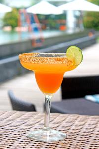 harris hotel and residence riverview kuta bali