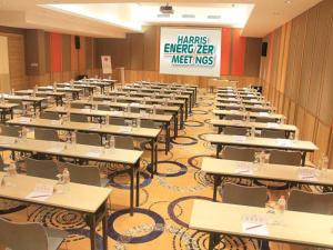 harris hotel and residence riverview kuta bali