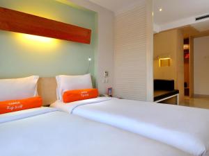 harris hotel and residence riverview kuta bali