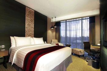 aston priority simatupang hotel and conference center