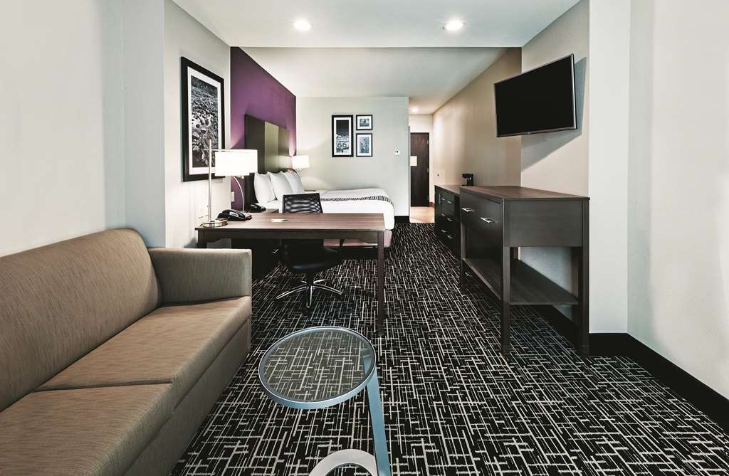 la quinta inn and suites by wyndham claremore