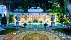 The Villa Casa Casuarina,Miami Beach>>Miami,4 star