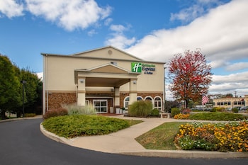 holiday inn express and suites allentown west an ihg hotel