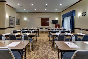holiday inn express and suites allentown west an ihg hotel