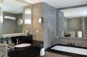 anantara siam bangkok hotel