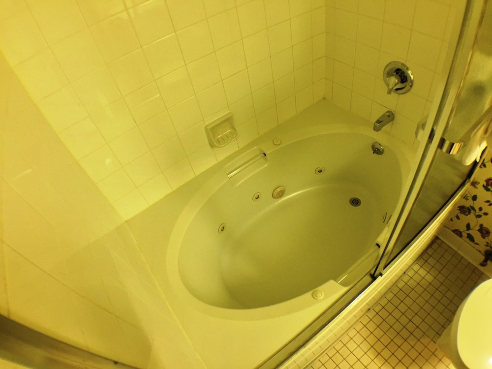 super 8 by wyndham canandaigua