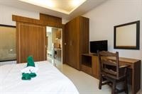 happy eight resort phuket