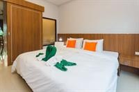 happy eight resort phuket