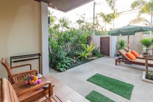 happy eight resort phuket