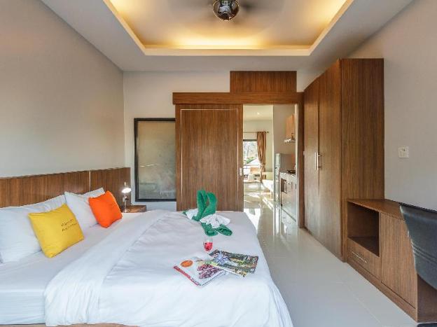 happy eight resort phuket