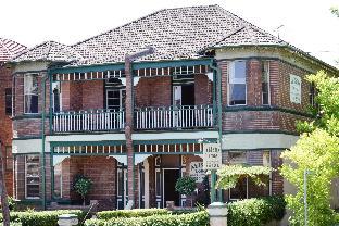 the alison randwick