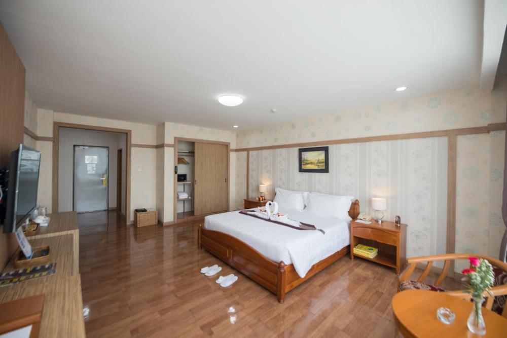 sky star hotel