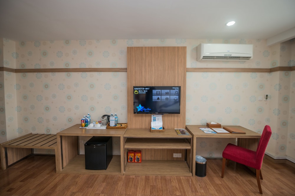 sky star hotel