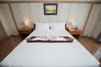 sky star hotel