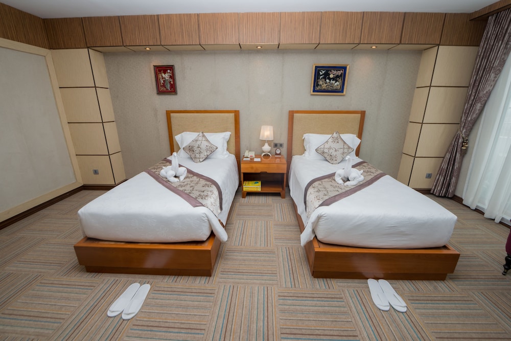 sky star hotel