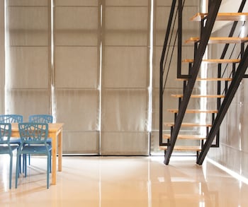 varrzon residence srinakarin 56