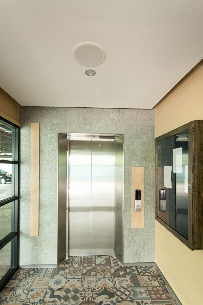 varrzon residence srinakarin 56