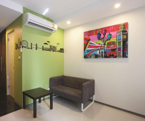 varrzon residence srinakarin 56