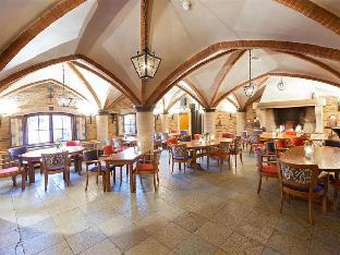 Hotel Restaurant De Zwaan,Near Church Of The Exaltation Of The Holy Cross,4 star