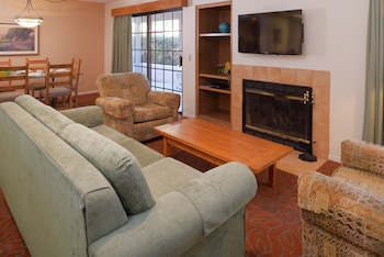 riviera oaks resort