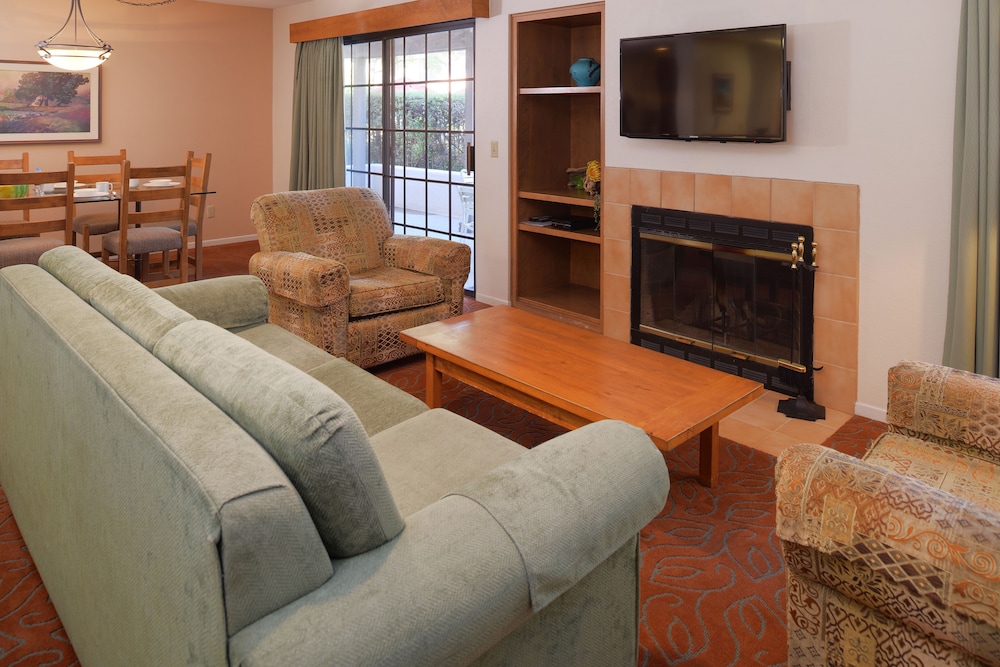 riviera oaks resort