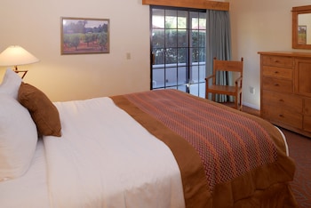 riviera oaks resort