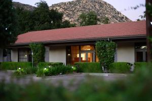 riviera oaks resort