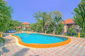 Baanbali Beach Resort,Near Pak Nam Pran Beach,3 star