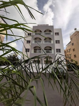 polyxeni hotel apartments