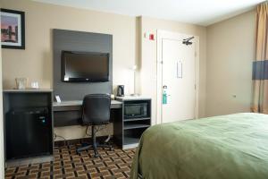 quality inn raynham taunton