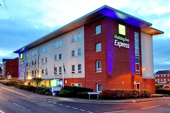 holiday inn express birmingham redditch by ihg