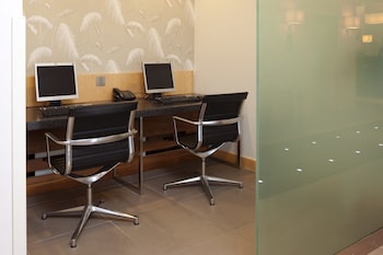 holiday inn express birmingham redditch by ihg