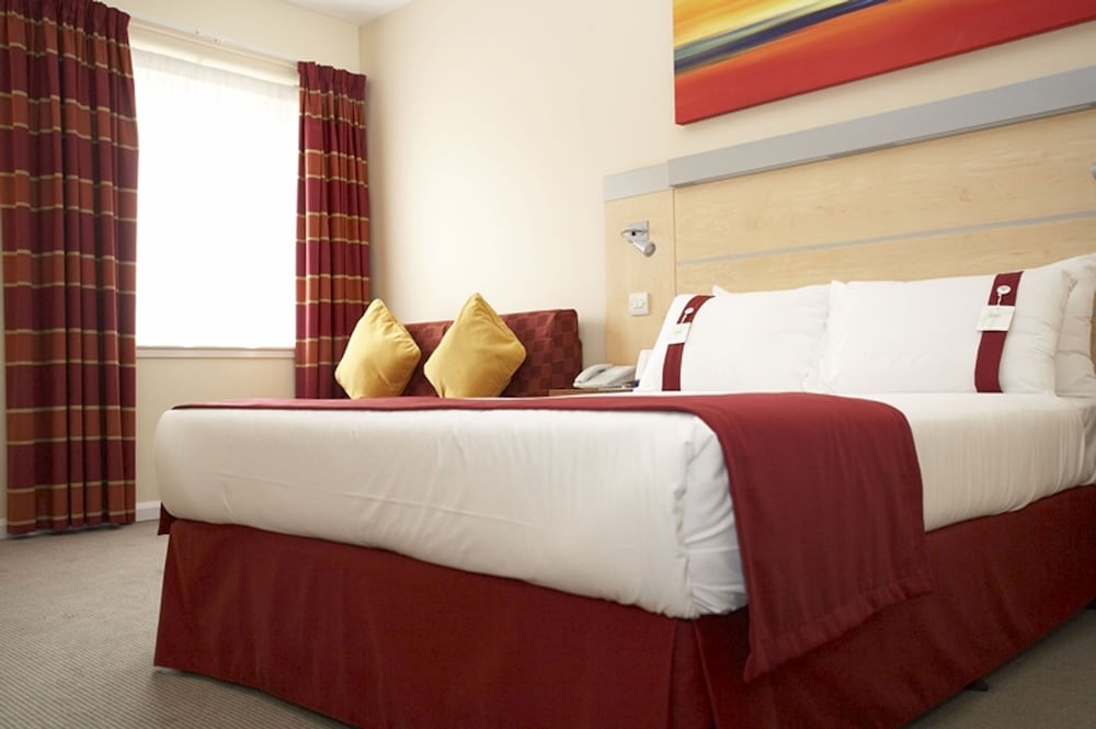 holiday inn express birmingham redditch by ihg