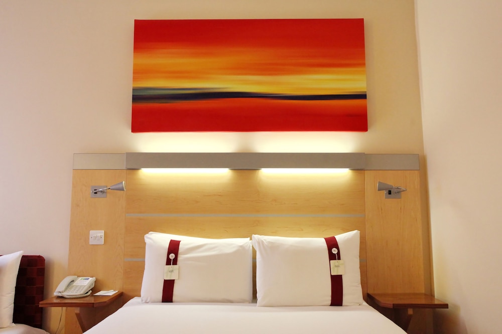 holiday inn express birmingham redditch by ihg