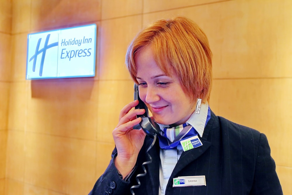 holiday inn express birmingham redditch by ihg
