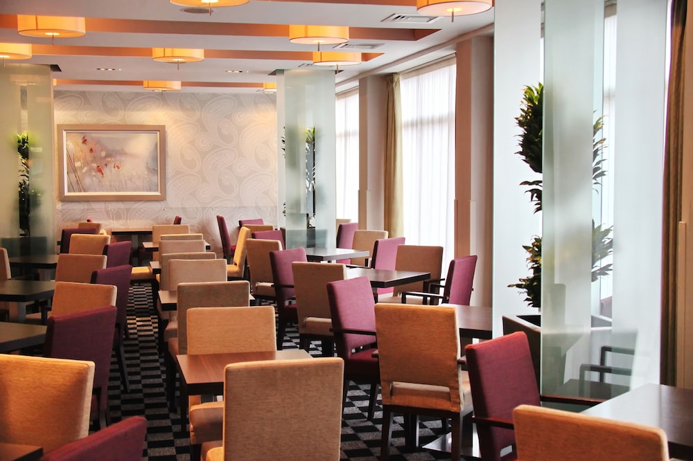 holiday inn express birmingham redditch by ihg