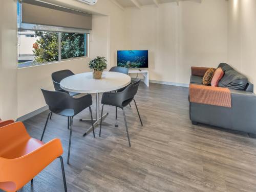 big4 ingenia holidays queenscliff beacon