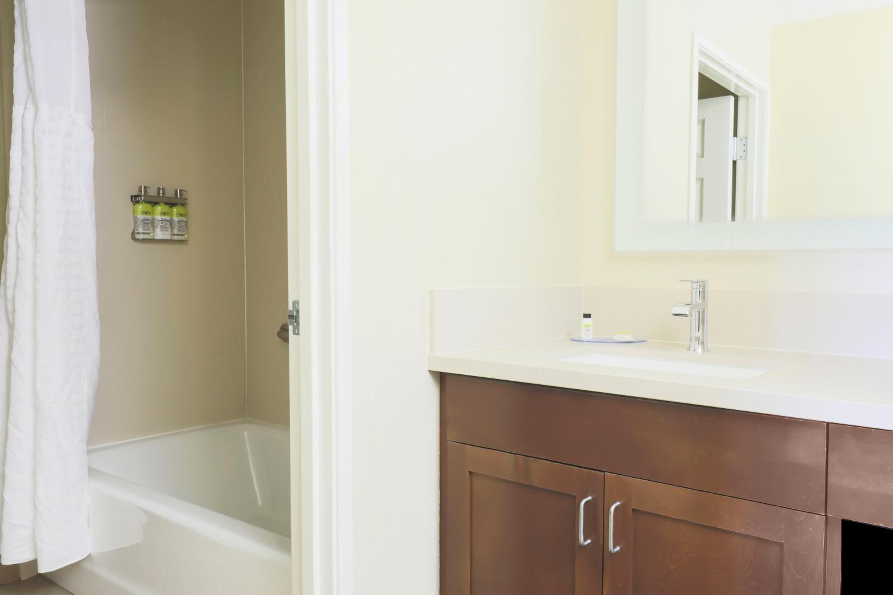 staybridge suites reno by ihg