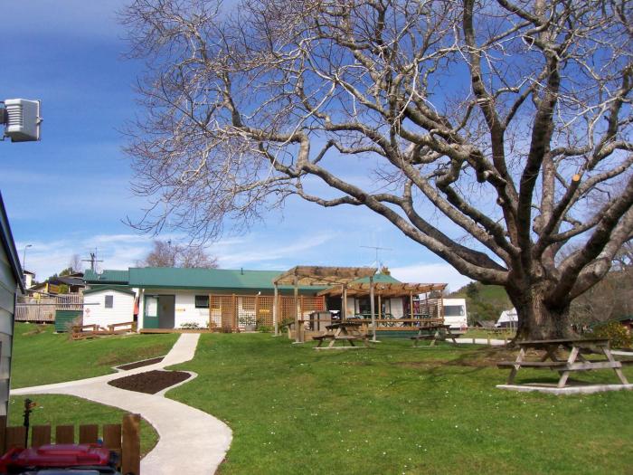 waitomo top 10 holiday park