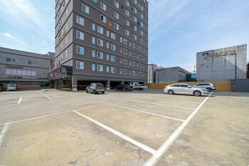 f one hotel