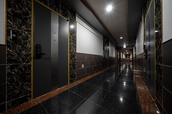 f one hotel