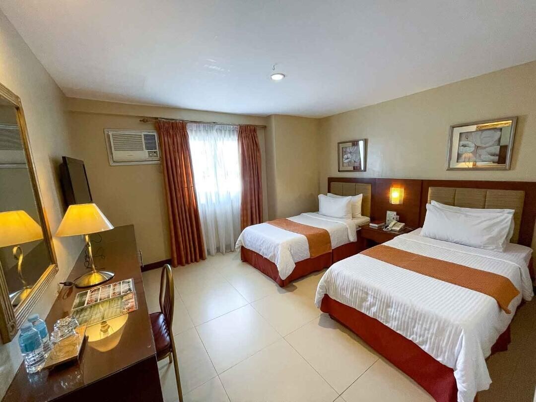 royal garden hotel