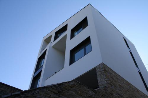 hostal tres campanas