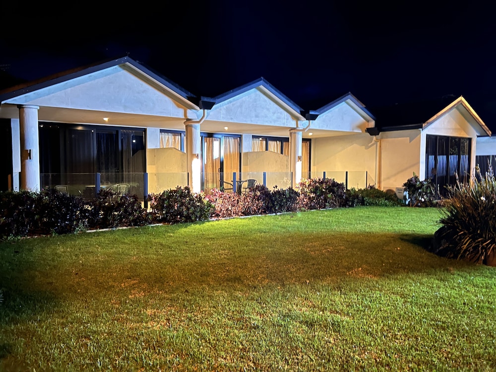 a1 motels port fairy motel and apartments