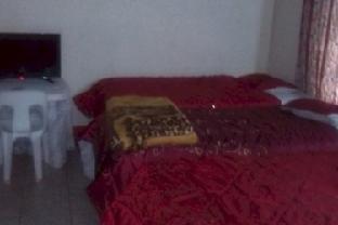 Mopani Lodge,Victoria Falls>>Hwange,3 star