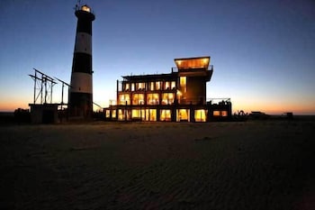 pelican point lodge