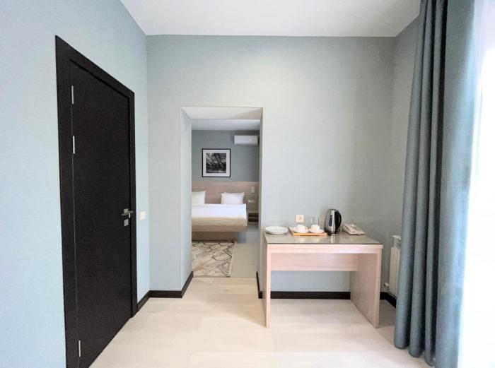 resident hotel gogol