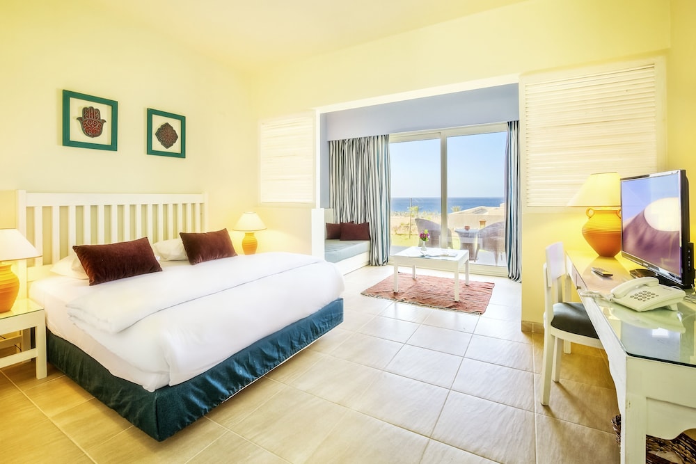 caesar bay resort